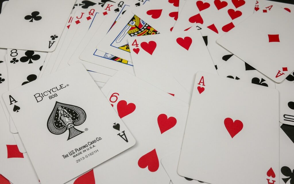 Покер: Мистецтво стратегії та блефу. Повне керівництво для новачків